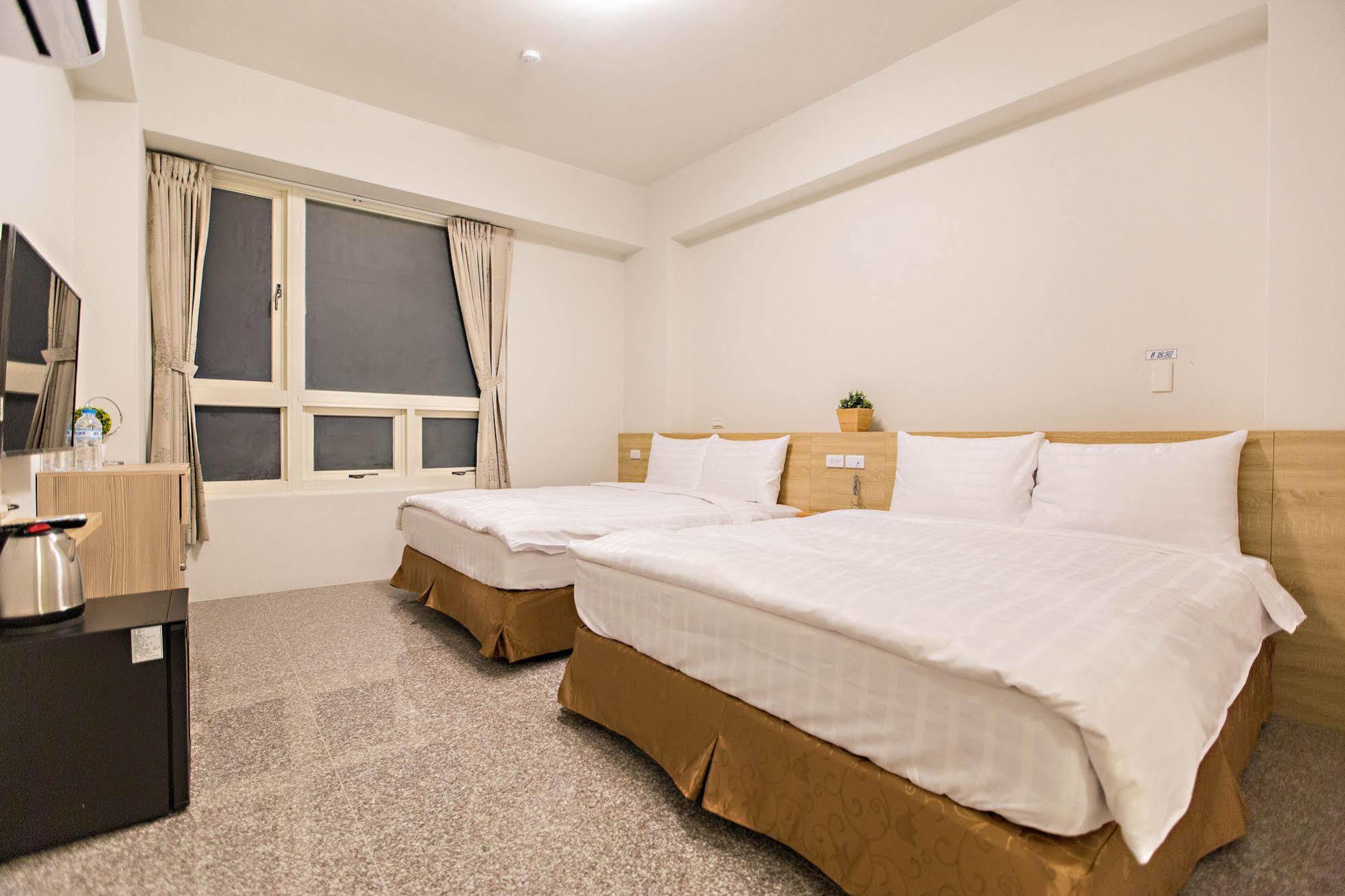Success 66 B&B T'ai-tung Exterior foto